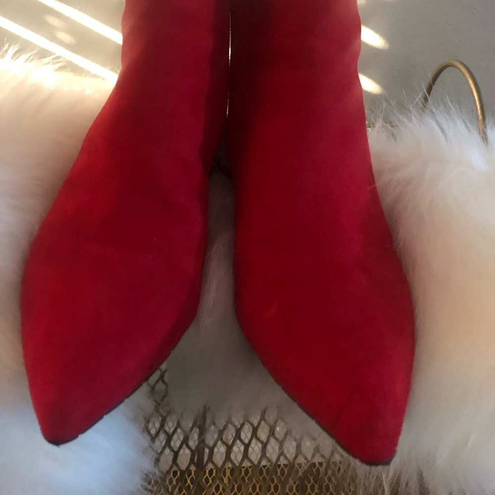 Kenneth Cole Reaction Booties Red Kitten Heel Faux Suede 7.5